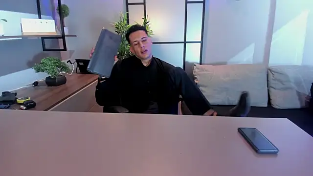 Snapshot of Dustin_Sonne chatting on 07-24-26, 03:35 Dustin Sonne online show from 07-24-26, 03:35