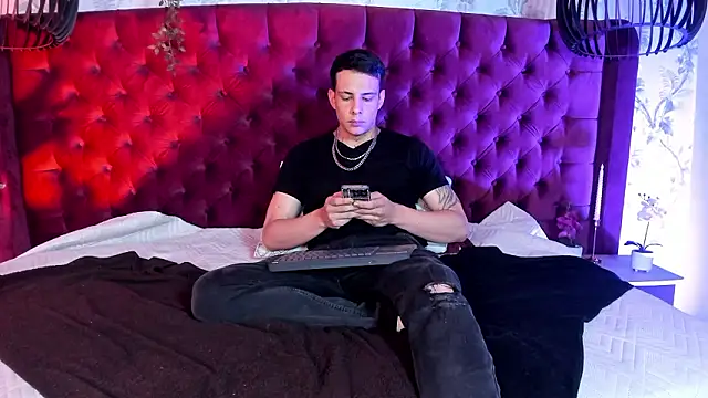 Dustin Sonne online show from 02-10-26, 03:49