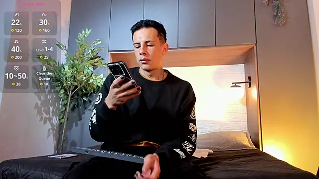 Dustin Sonne online show from 10-10-25, 03:40