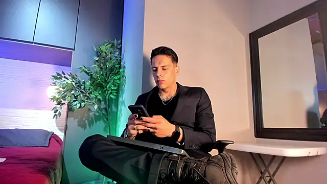 Snapshot of Dustin_Sonne chatting on 06-03-26, 03:29 Dustin Sonne online show from 06-03-26, 03:29