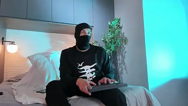 Dustin Sonne online show from 09-12-25, 04:01