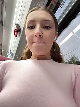 Snapshot of katexxxx chatting on 10-07-25, 03:13 katexxxx online show from 10-07-25, 03:13