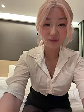 winter11 online show from 10-27-25, 02:07