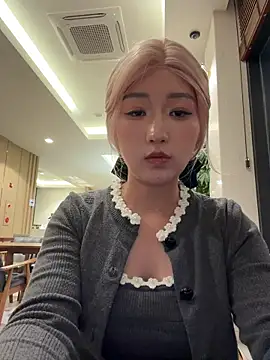 winter11 online show from 11-28-25, 08:47