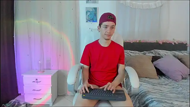 ThiagooJames online show from 12-01-25, 03:18