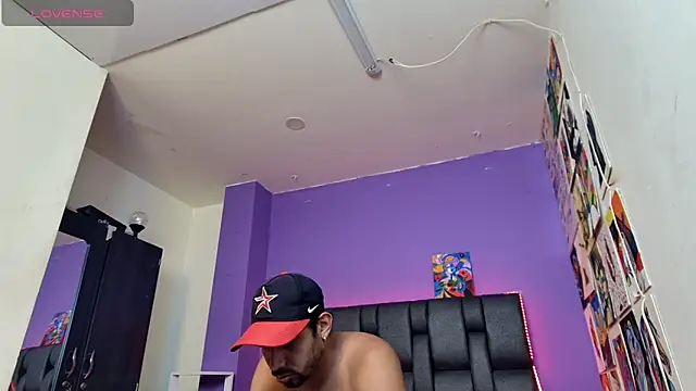 ashtoncooperr online show from 11-13-25, 11:41