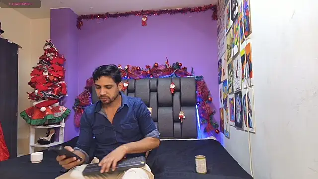 ashtoncooperr online show from 12-03-25, 06:51