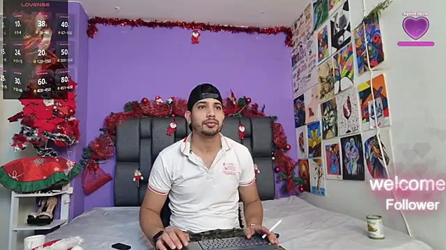 ashtoncooperr online show from 12-02-25, 04:09