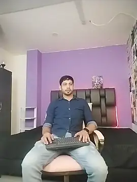 ashtoncooperr online show from 11-09-25, 05:50