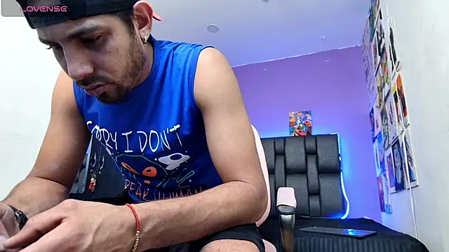 ashtoncooperr online show from 11-14-25, 06:55