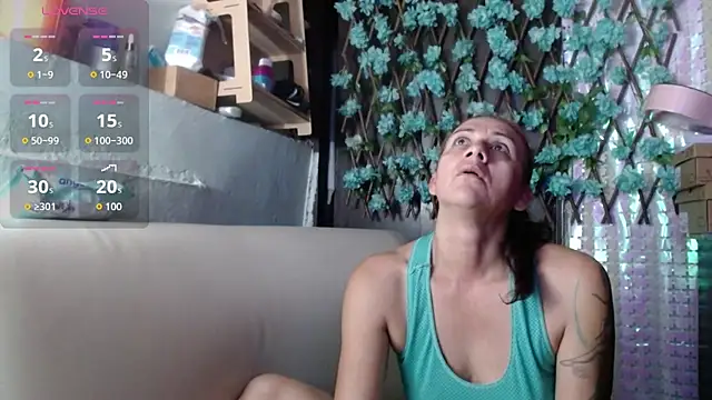 darling hott online show from 04-07-26, 08:49