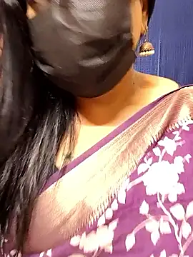 honey-flower online show from 10-11-25, 03:46
