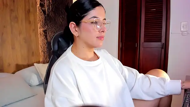 evelin lopezz online show from 10-12-25, 02:13