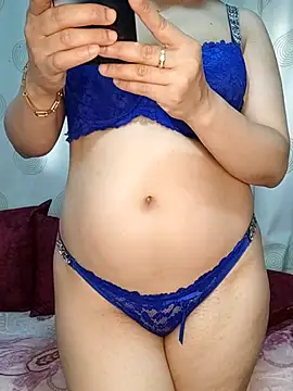 Snapshot of linakhalifa chatting on 06-26-26, 12:11 linakhalifa online show from 06-26-26, 12:11