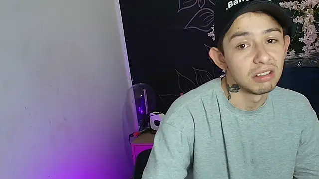 Aleecandrews online show from 11-12-25, 07:07