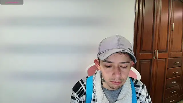 Aleecandrews online show from 10-15-25, 07:11