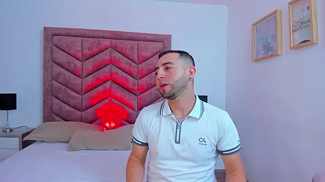 Snapshot of Lushian_ chatting on 02-11-26, 03:34 Lushian online show from 02-11-26, 03:34