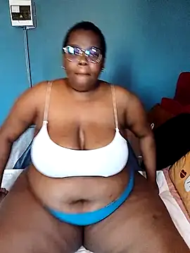 CuteHugeAxx online show from 10-02-25, 07:45
