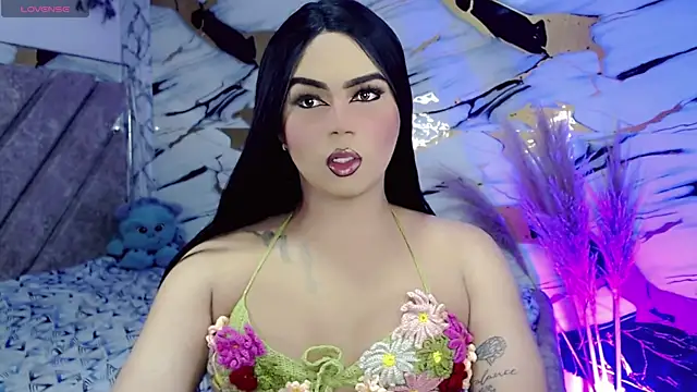 kushina uzumaki75 online show from 04-13-26, 03:54