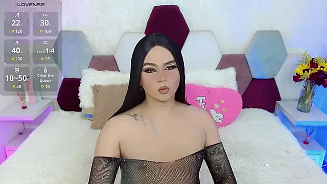 kushina uzumaki75 online show from 11-14-25, 03:54