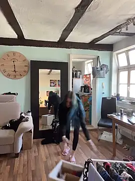 Seductively4 20 online show from 03-10-26, 09:13