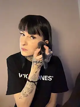 Seductively4 20 online show from 05-11-26, 10:05