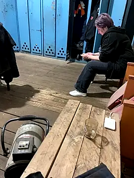 ReginaAndGordon online show from 11-07-25, 02:21