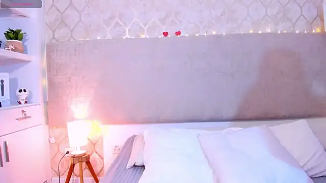 KamilaBetancourt online show from 10-27-25, 12:39