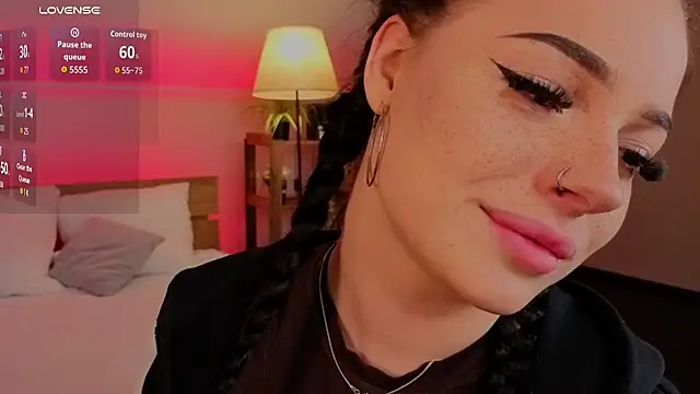 honey     bunny online show from 04-18-26, 10:17