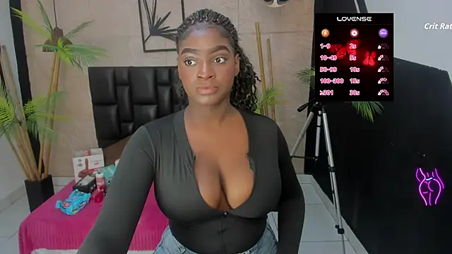 Snapshot of alana_bonny chatting on 10-04-25, 11:56 alana bonny online show from 10-04-25, 11:56