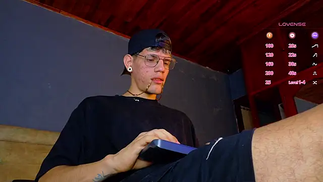 david huge online show from 11-16-25, 01:32