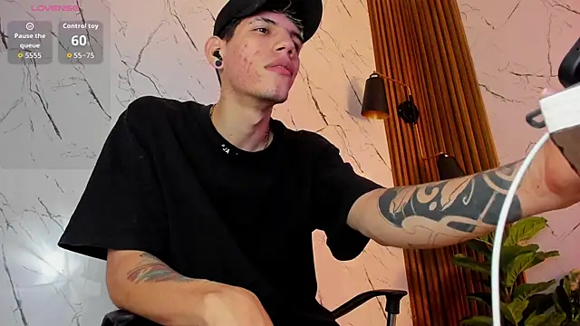 david huge online show from 11-24-25, 01:38