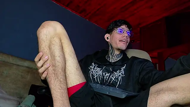 Snapshot of david_huge chatting on 02-16-26, 04:55 david huge online show from 02-16-26, 04:55