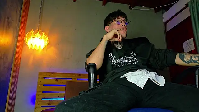 david huge online show from 04-11-26, 03:14