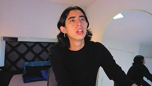 ryo light online show from 10-02-25, 08:23