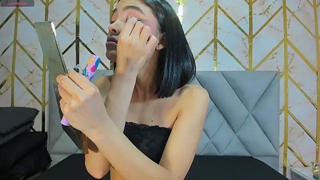 Cassidy 14 online show from 10-12-25, 07:37