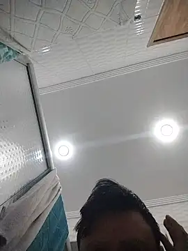 LeoMaduroSP online show from 10-23-25, 04:55