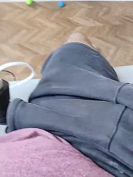 LeoMaduroSP online show from 09-18-25, 03:04