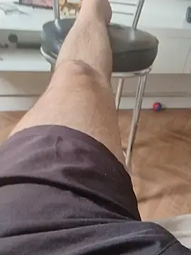 LeoMaduroSP online show from 09-28-25, 05:42