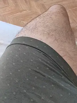 LeoMaduroSP online show from 12-22-25, 01:33