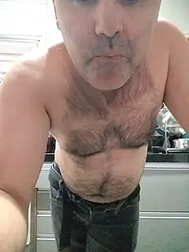 LeoMaduroSP online show from 10-26-25, 08:09