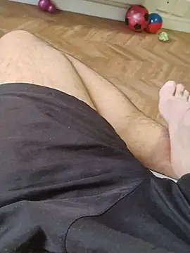 LeoMaduroSP online show from 10-28-25, 05:23