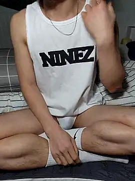 Snapshot of icejuljulju chatting on 01-19-26, 01:37 icejuljulju online show from 01-19-26, 01:37