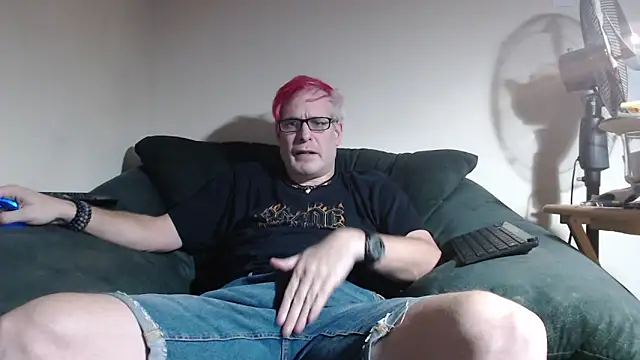 Snapshot of nerdy6 chatting on 01-06-26, 06:28 nerdy6 online show from 01-06-26, 06:28