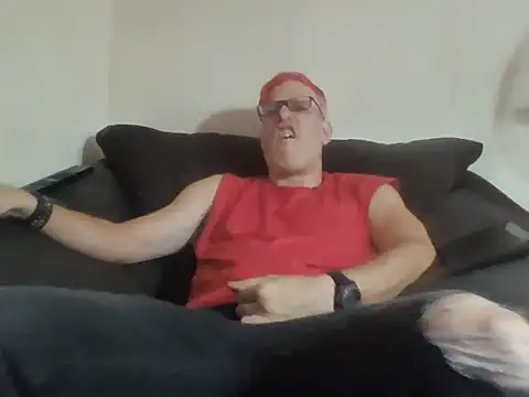 Snapshot of nerdy6 chatting on 10-25-25, 06:19 nerdy6 online show from 10-25-25, 06:19