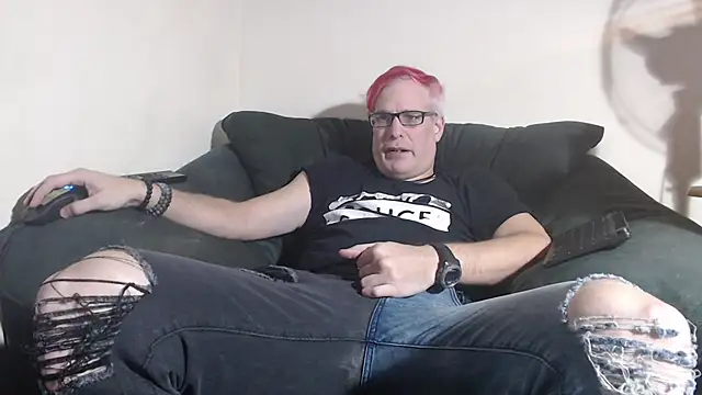 Snapshot of nerdy6 chatting on 12-02-25, 01:17 nerdy6 online show from 12-02-25, 01:17