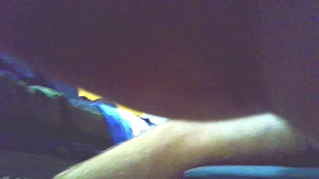 Snapshot of HairyHornyTwinkx chatting on 10-06-25, 02:18 HairyHornyTwinkx online show from 10-06-25, 02:18