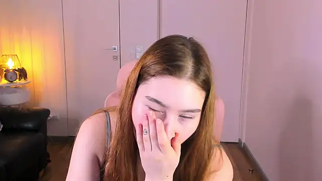 Lili Luuu online show from 03-16-26, 03:04