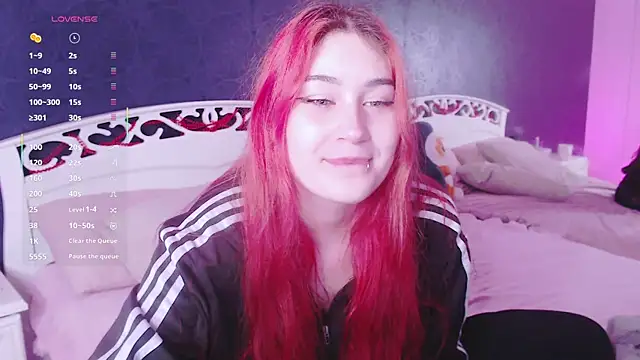 Lili Luuu online show from 01-18-26, 03:21