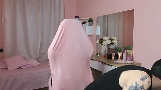 Martin Jin online show from 10-16-25, 01:52